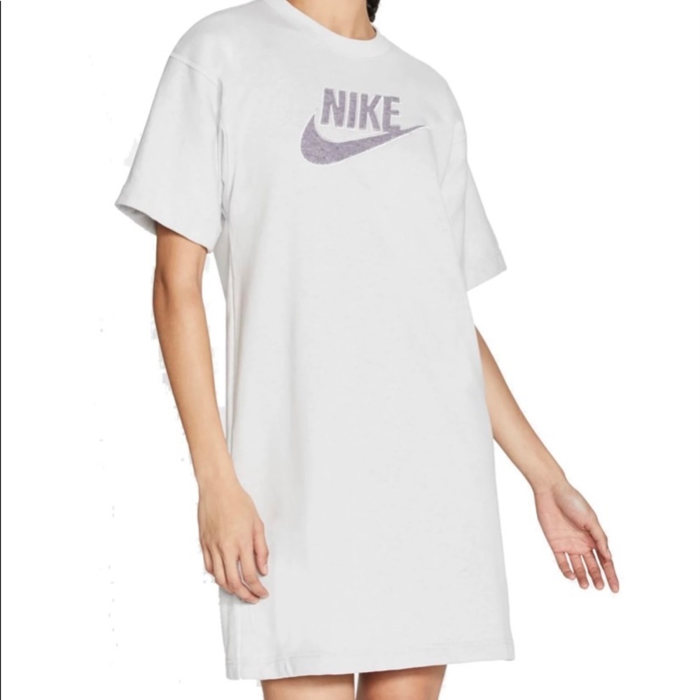 Nike Women’s M2Z Dress